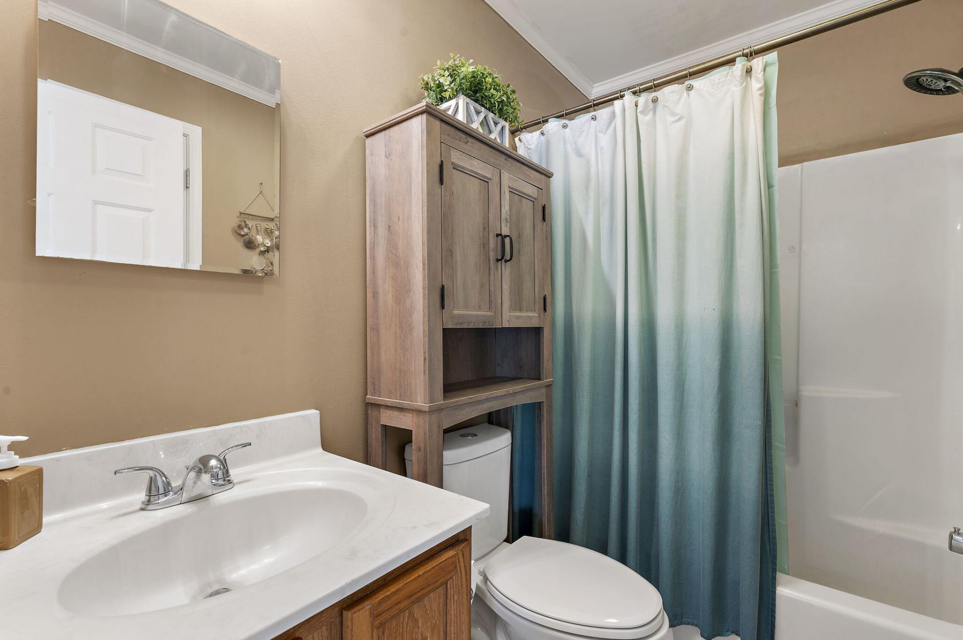 916 Hillsboro Drive Photo 26