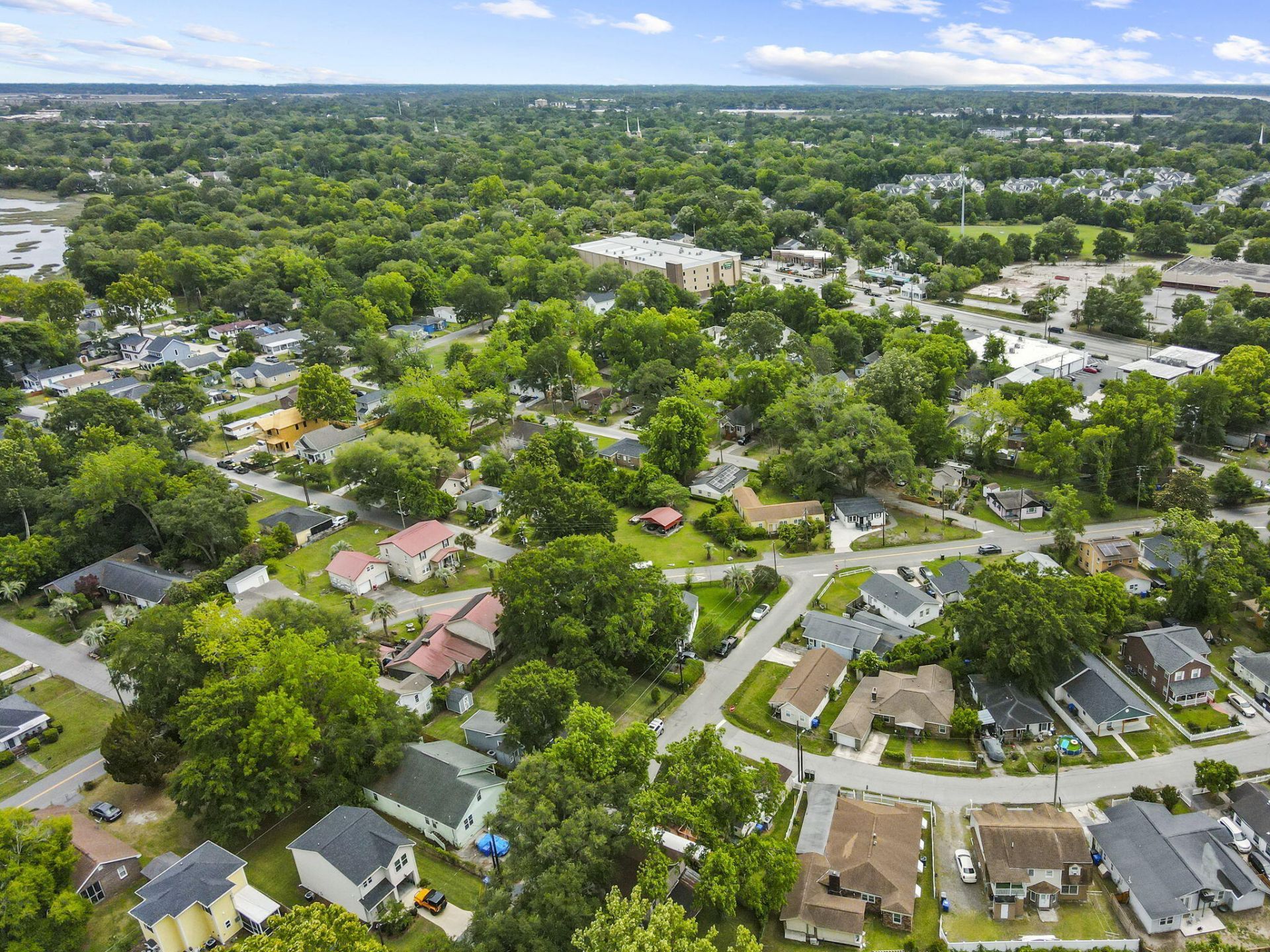 916 Hillsboro Drive Photo 43