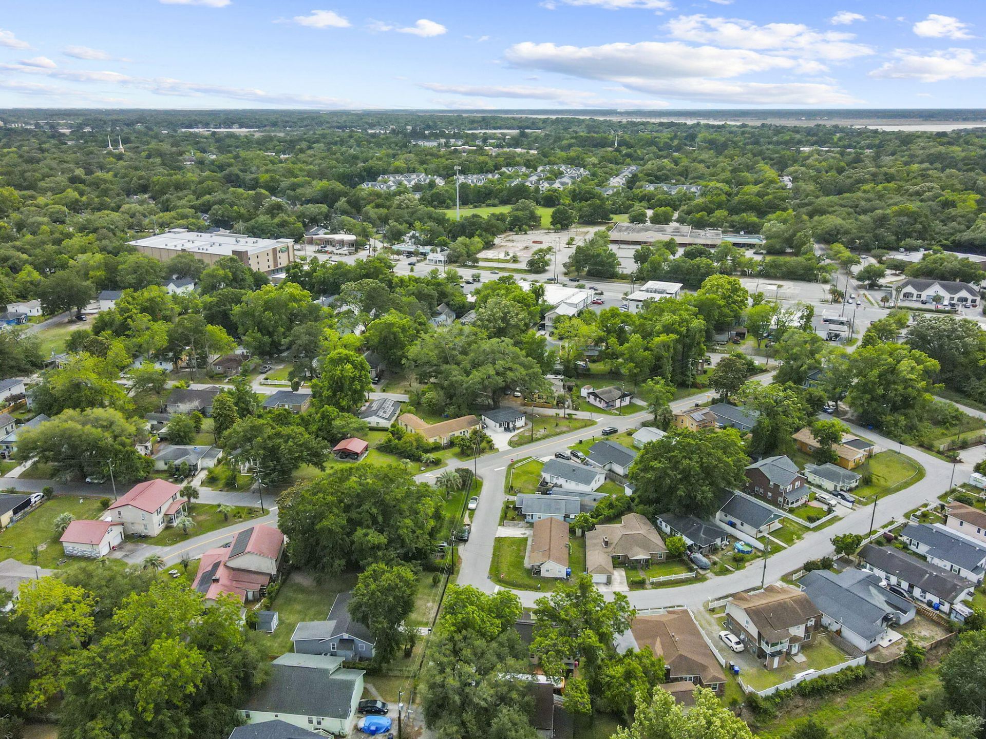 916 Hillsboro Drive Photo 44