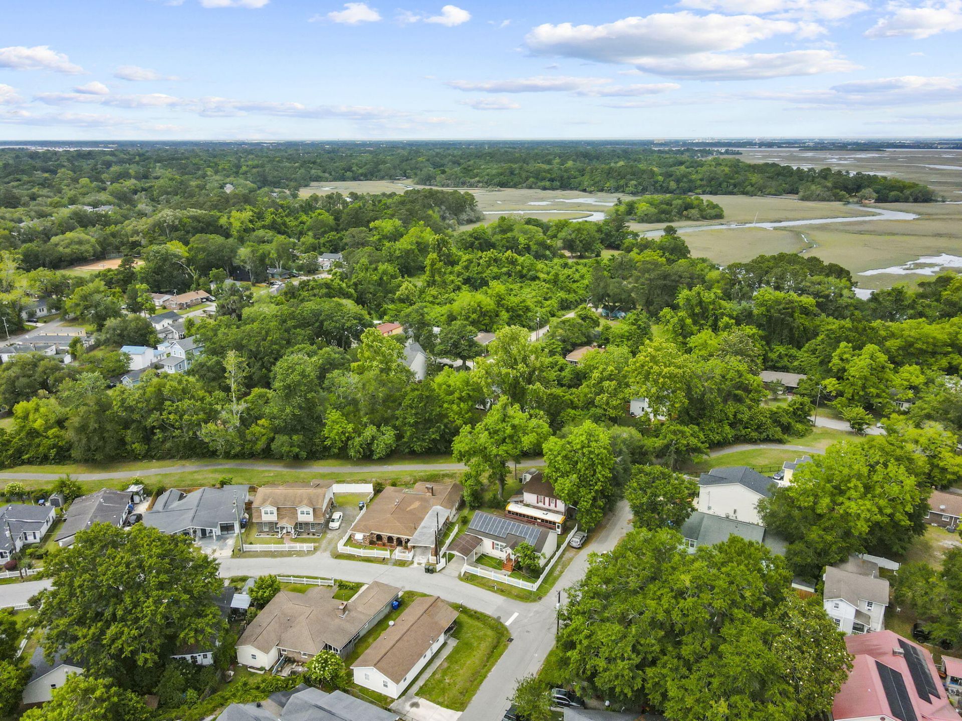 916 Hillsboro Drive Photo 49