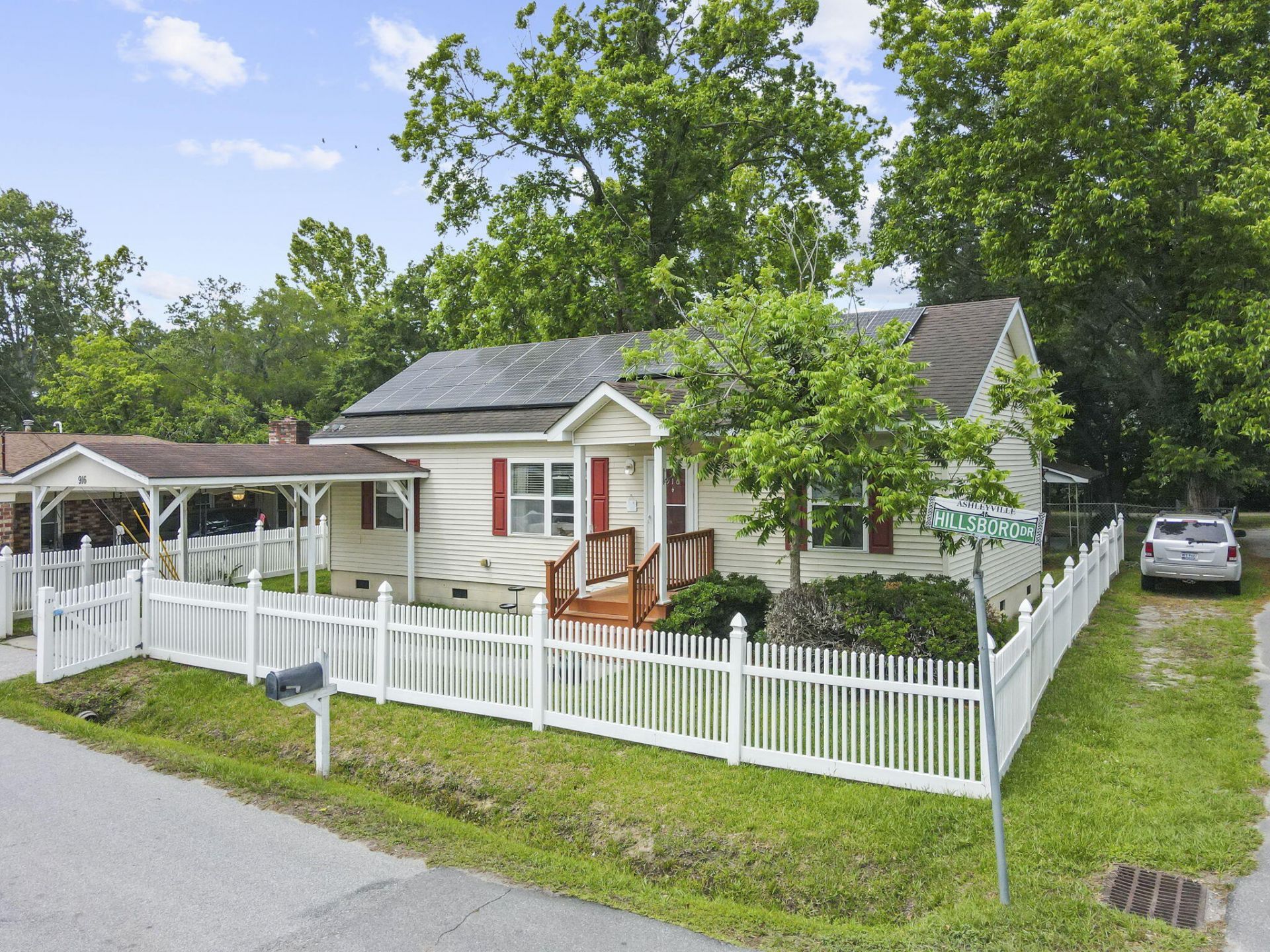 916 Hillsboro Drive Photo 51