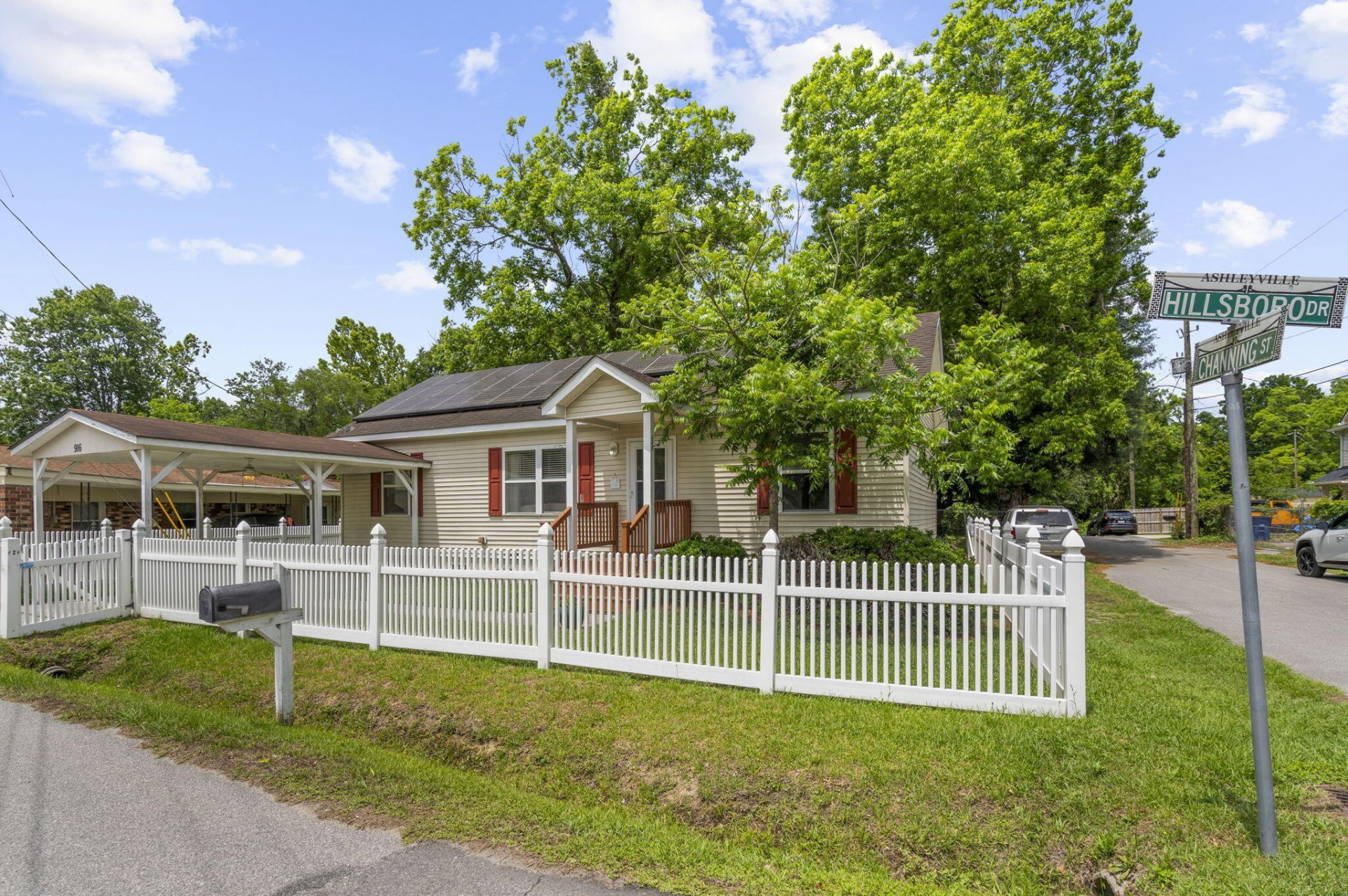 916 Hillsboro Drive Photo 52