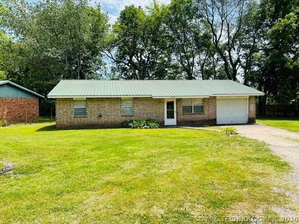 1695 Louise Street , Westville, OK 74965