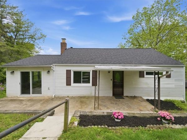 119 Planet Way, Mckees Rocks, PA 15136