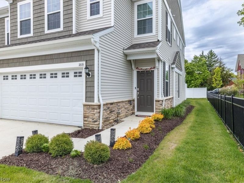 1616 Merlot Lane, Westlake, OH 44145 Photo 2