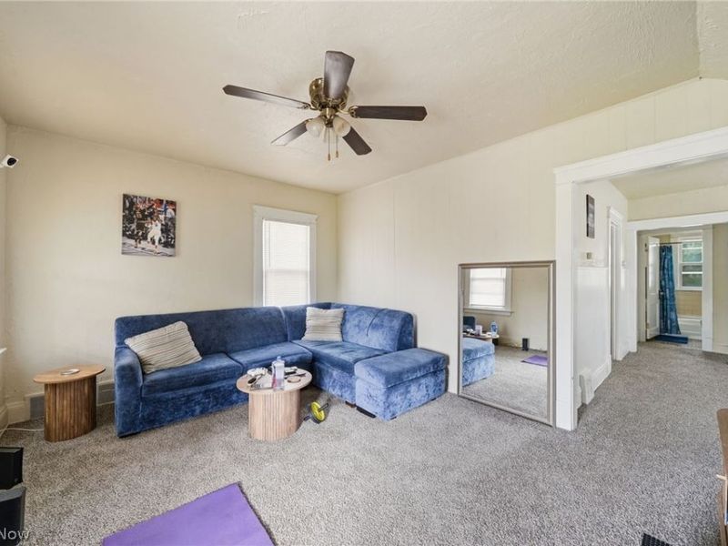 13611 Beachwood Avenue, Cleveland, OH 44105 Photo 4