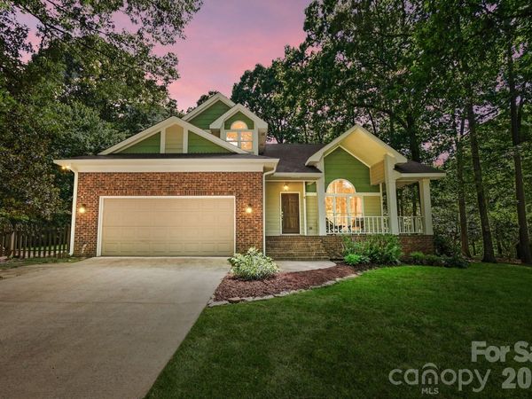 3025 Abingdon Avenue, Monroe, NC 28110