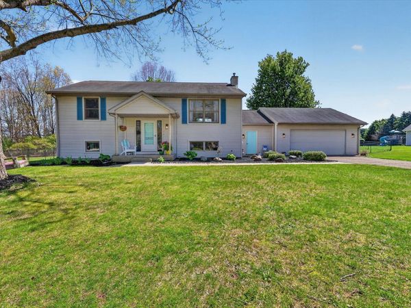 23027 Bobolink Avenue, Mattawan, MI 49071