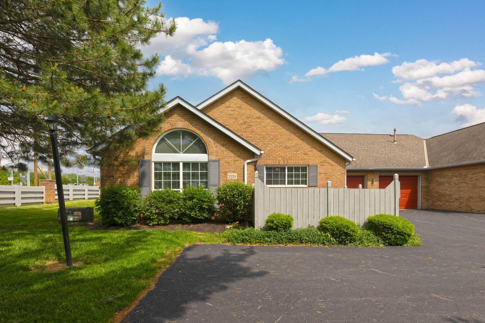 5359 Pond View Drive , Westerville, OH 43081 Main Photo