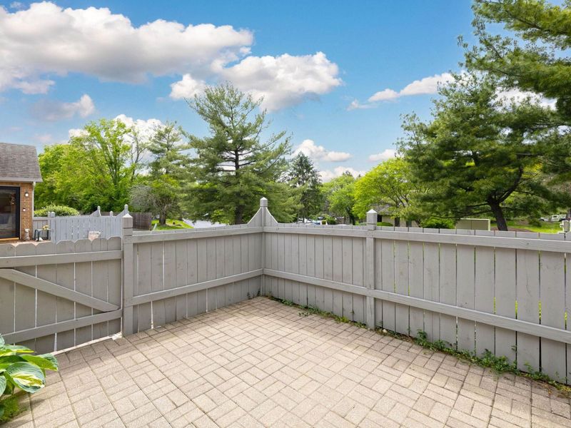 5359 Pond View Drive, Westerville, OH 43081 Photo 23