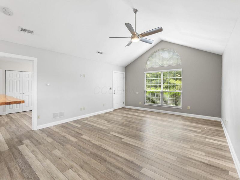 5359 Pond View Drive, Westerville, OH 43081 Photo 3