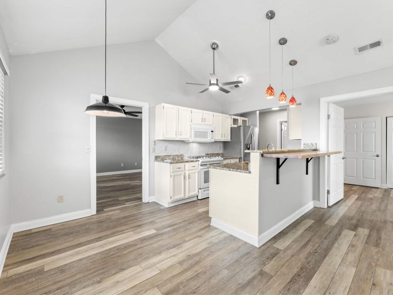5359 Pond View Drive, Westerville, OH 43081 Photo 6