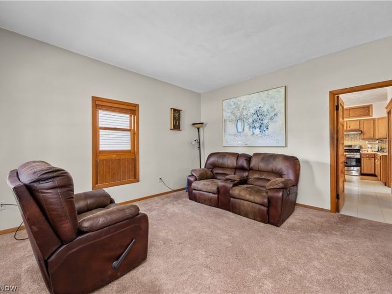 2011 E 31st Street, Lorain, OH 44055 Photo 10