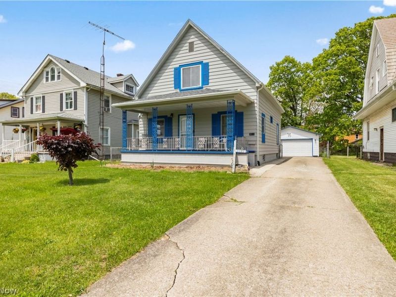 2011 E 31st Street, Lorain, OH 44055 Photo 2