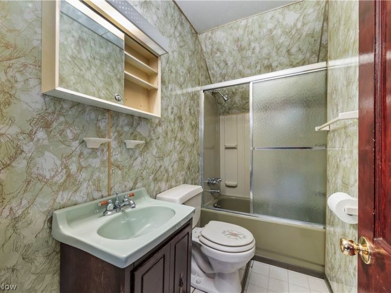 2011 E 31st Street, Lorain, OH 44055 Photo 29