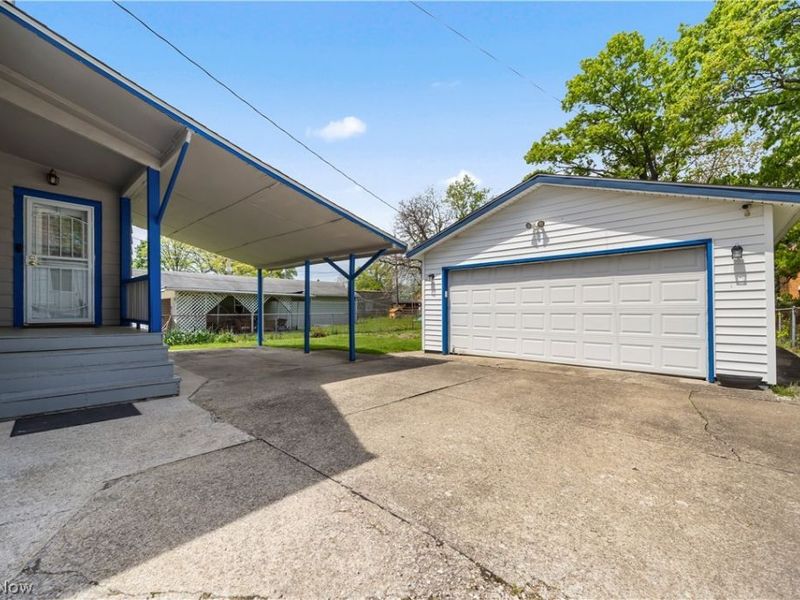 2011 E 31st Street, Lorain, OH 44055 Photo 4