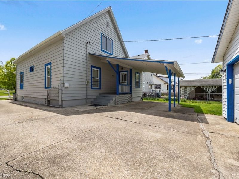 2011 E 31st Street, Lorain, OH 44055 Photo 5
