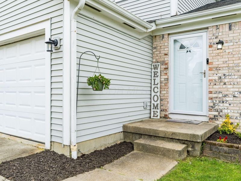 1385 Hackworth Street, Columbus, OH 43207 Photo 4