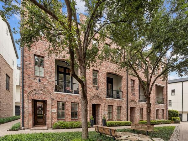 2141 Norlock Lane, Dallas, TX 75201