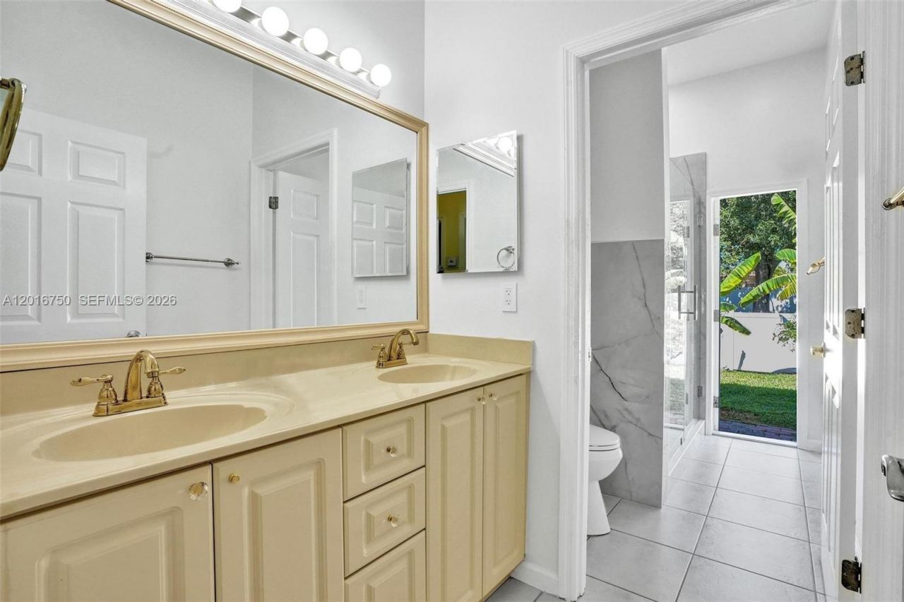 4401 SW 74th Ter , Davie, FL 33314 Photo