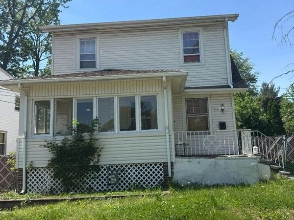 114 Martin St, Roselle, NJ 07203