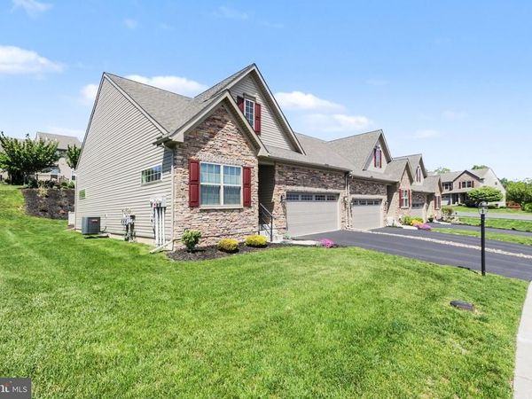 4322 ASHDON DRIVE, HARRISBURG, PA 17112