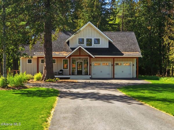 685 Railroad AVE , Dover, ID 83825