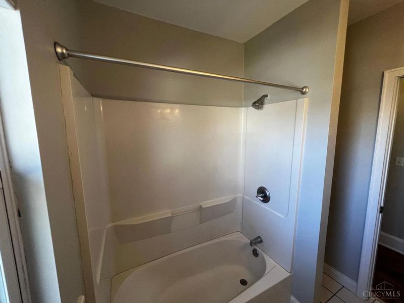 5801 Ridge Avenue, Cincinnati, OH 45213 Photo 36