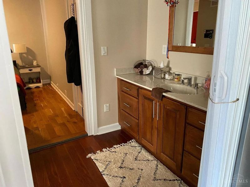 5801 Ridge Avenue, Cincinnati, OH 45213 Photo 6