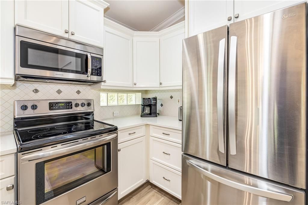 975 Tarpon Cove Dr, Unit 204, Naples, FL 34110 Photo