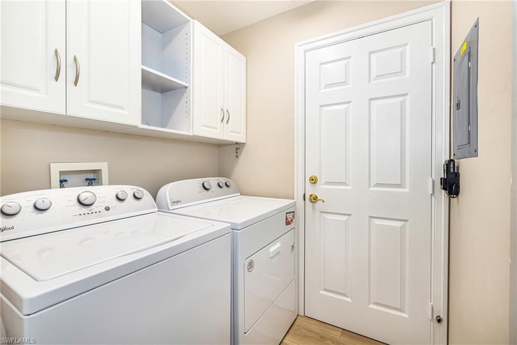 975 Tarpon Cove Dr, Unit 204, Naples, FL 34110 Photo