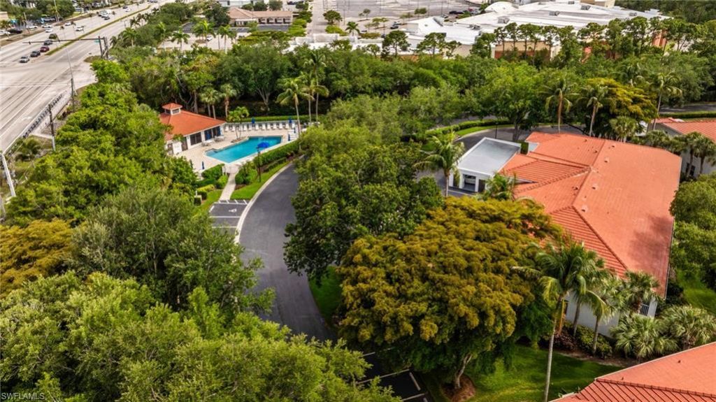 975 Tarpon Cove Dr, Unit 204, Naples, FL 34110 Photo
