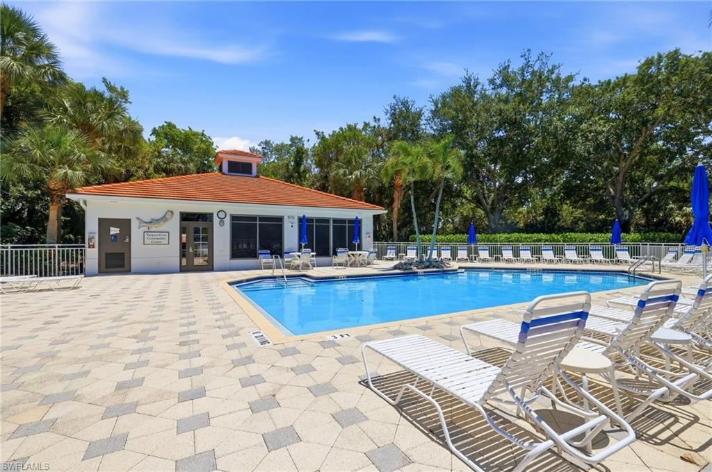 975 Tarpon Cove Dr, Unit 204, Naples, FL 34110 Photo