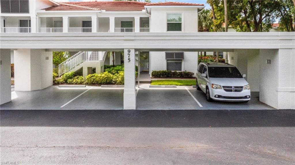 975 Tarpon Cove Dr, Unit 204, Naples, FL 34110 Photo