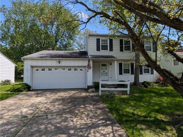 1161 Gulf Road , Elyria, OH 44035