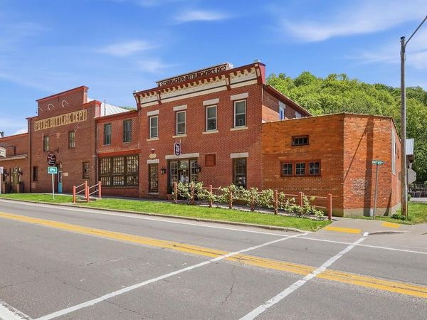 196 Main Street, Potosi, WI 53820