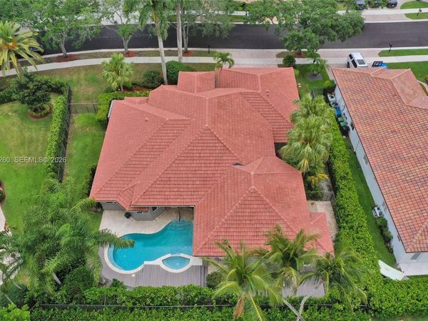 1640 Island Way , Weston, FL 33326