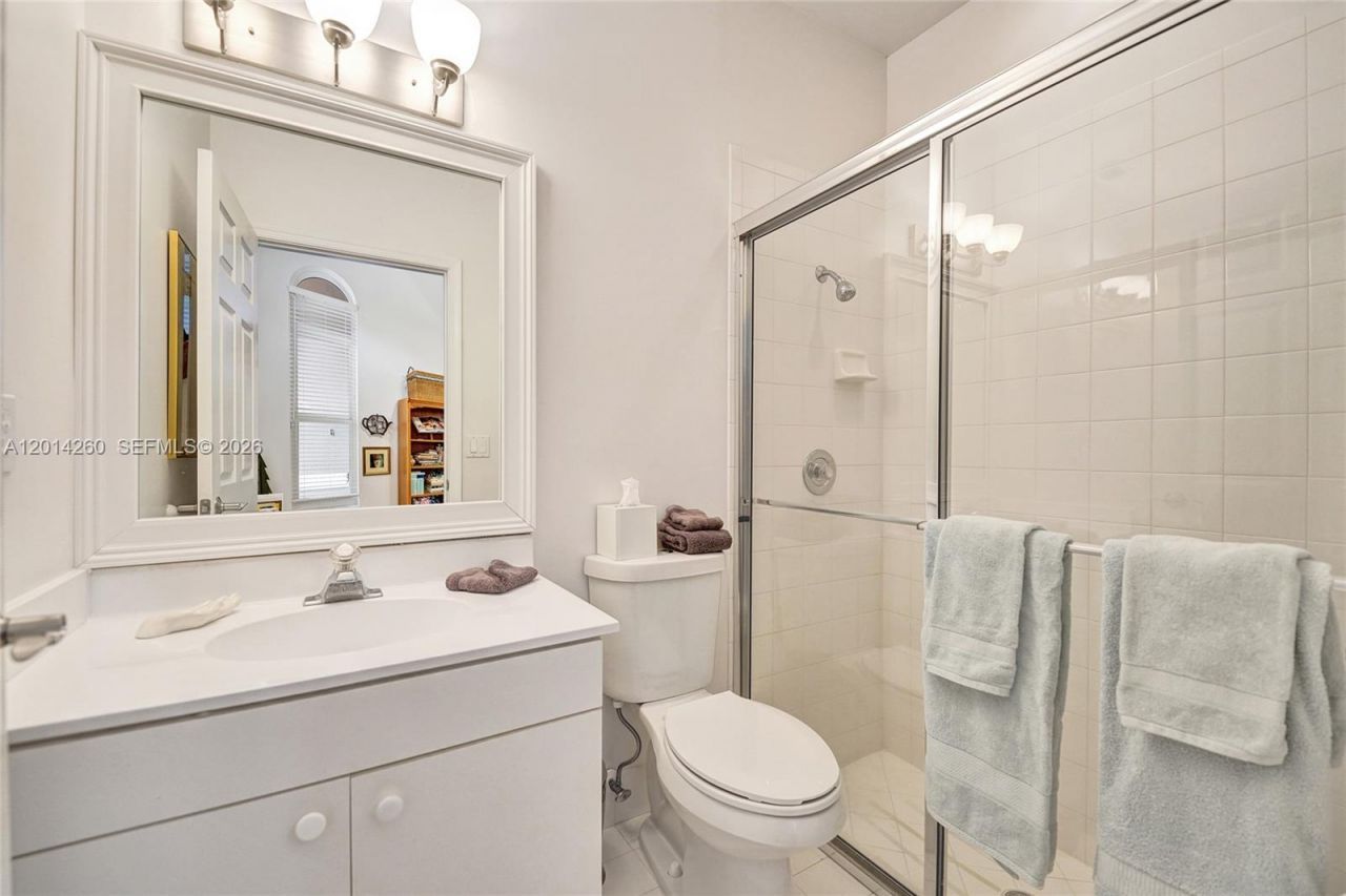 1640 Island Way , Weston, FL 33326 Photo