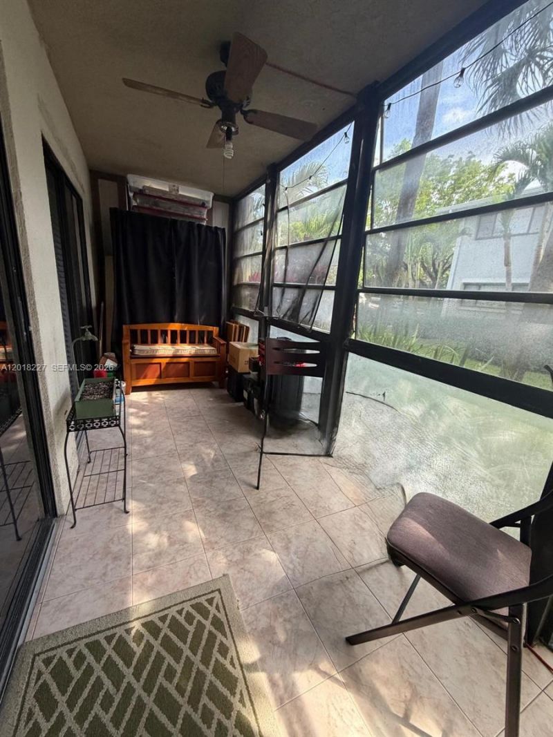 761 NE 199th St, Unit 102, Miami, FL 33179 Photo