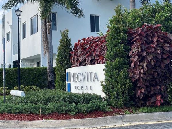 10241 NW 71st Ter , Doral, FL 33178