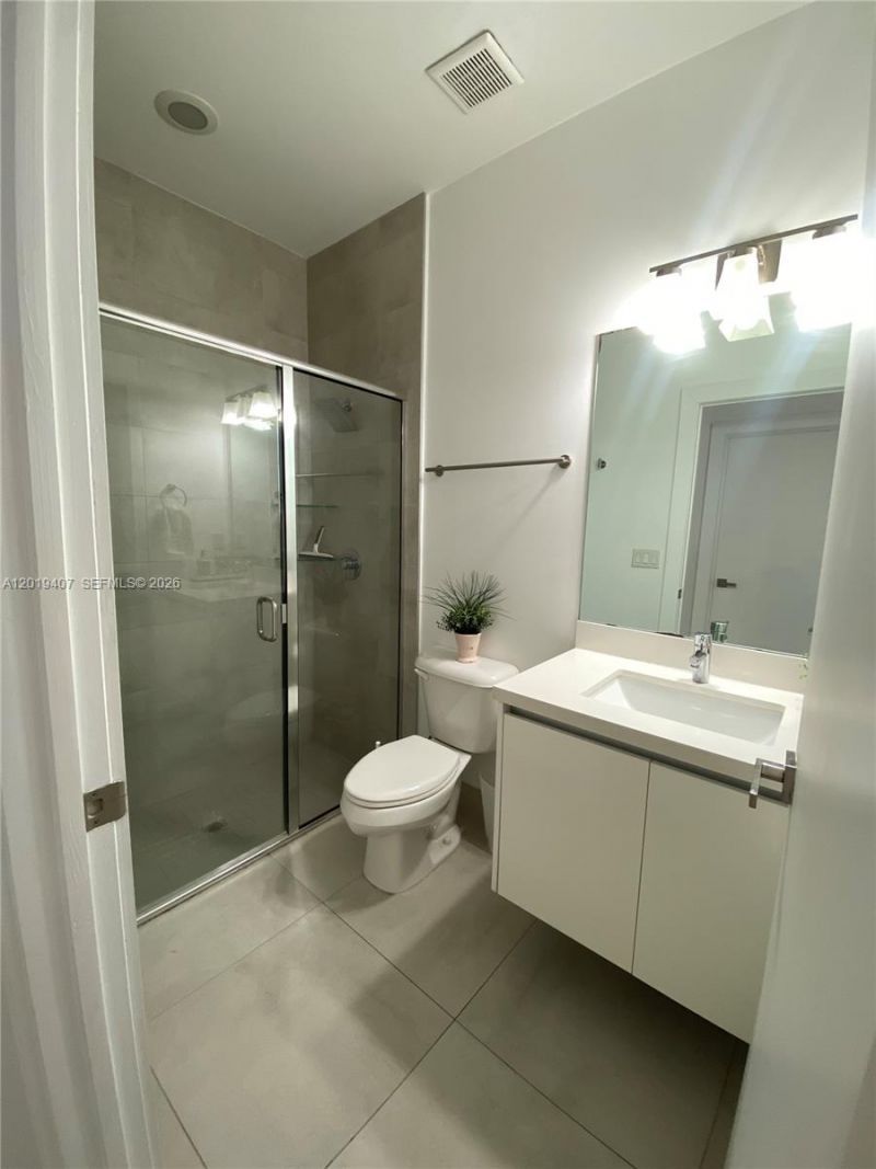 10241 NW 71st Ter , Doral, FL 33178 Photo