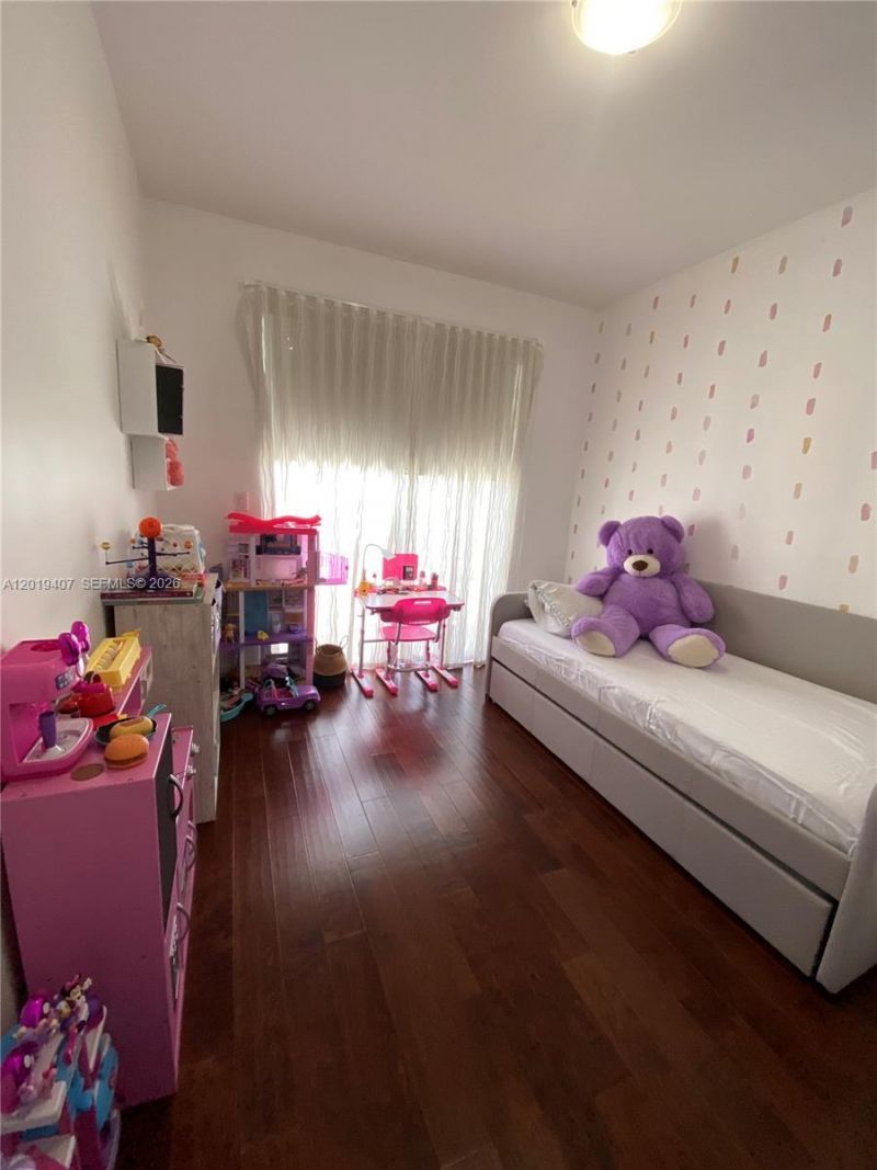 10241 NW 71st Ter , Doral, FL 33178 Photo