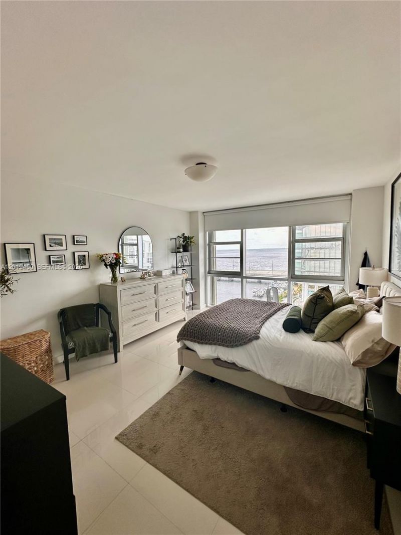 2451 Brickell Ave , Unit 10C, Miami, FL 33129 Photo