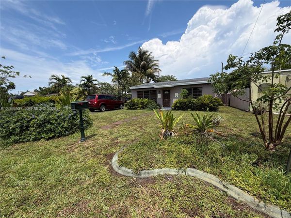 1001 N 31st Ct , Hollywood, FL 33021
