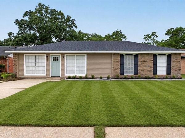 323 ALMOND CREEK Road , Slidell, LA 70461