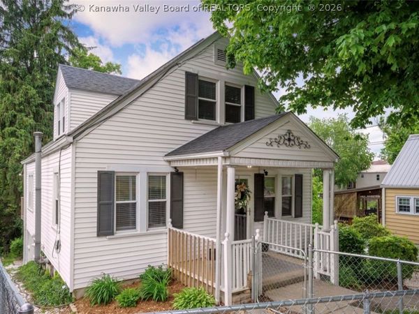1814 Beechwood Drive, South Charleston, WV 25303