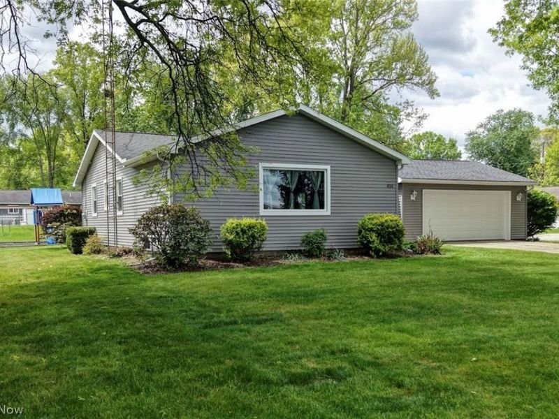 456 Wilson Street NE, Bolivar, OH 44612 Photo 2