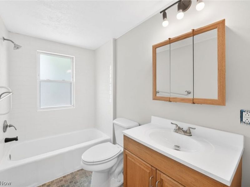 3162 W 104th Street, Cleveland, OH 44111 Photo 17