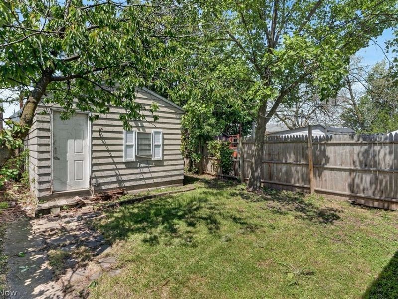 3162 W 104th Street, Cleveland, OH 44111 Photo 25