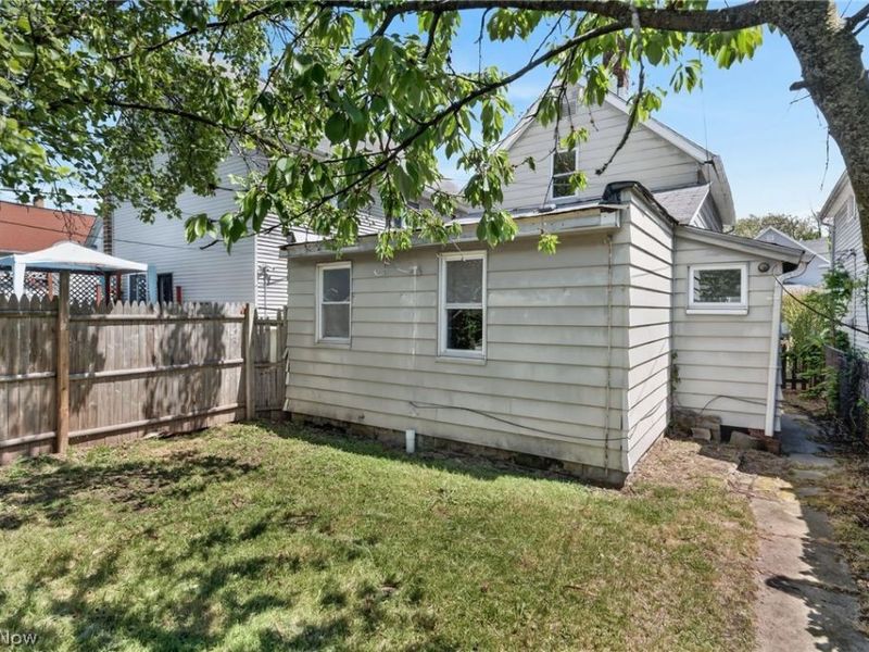 3162 W 104th Street, Cleveland, OH 44111 Photo 26